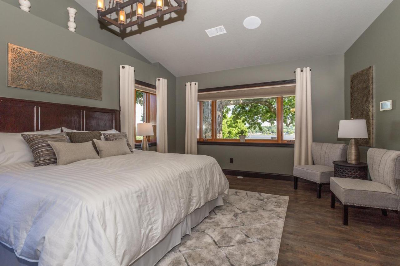 River View Lodge Le Claire Екстер'єр фото