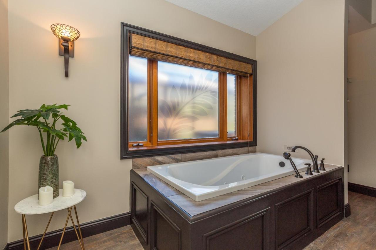 River View Lodge Le Claire Екстер'єр фото
