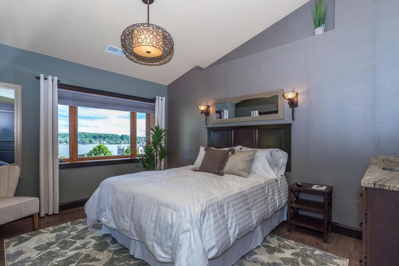 River View Lodge Le Claire Екстер'єр фото